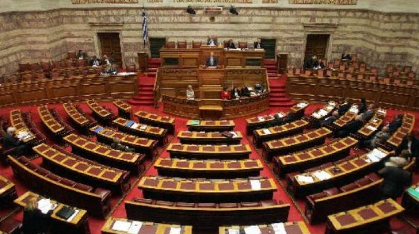 Ένταση στη Βουλή - Αποχώρησαν ΣΥΡΙΖΑ, ΚΚΕ και ΑΝΕΛ
