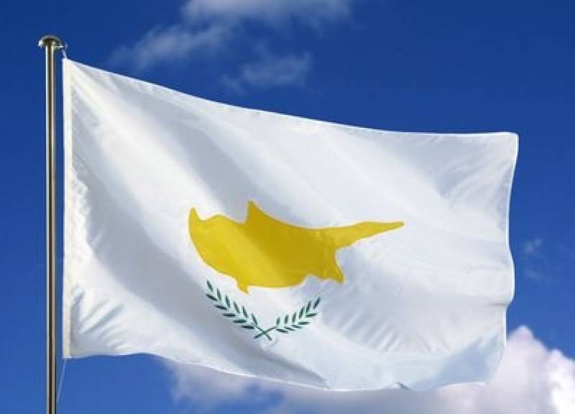 Συνέλαβαν Τουρκοκύπριο επειδή σήκωσε την Κυπριακή σημαία