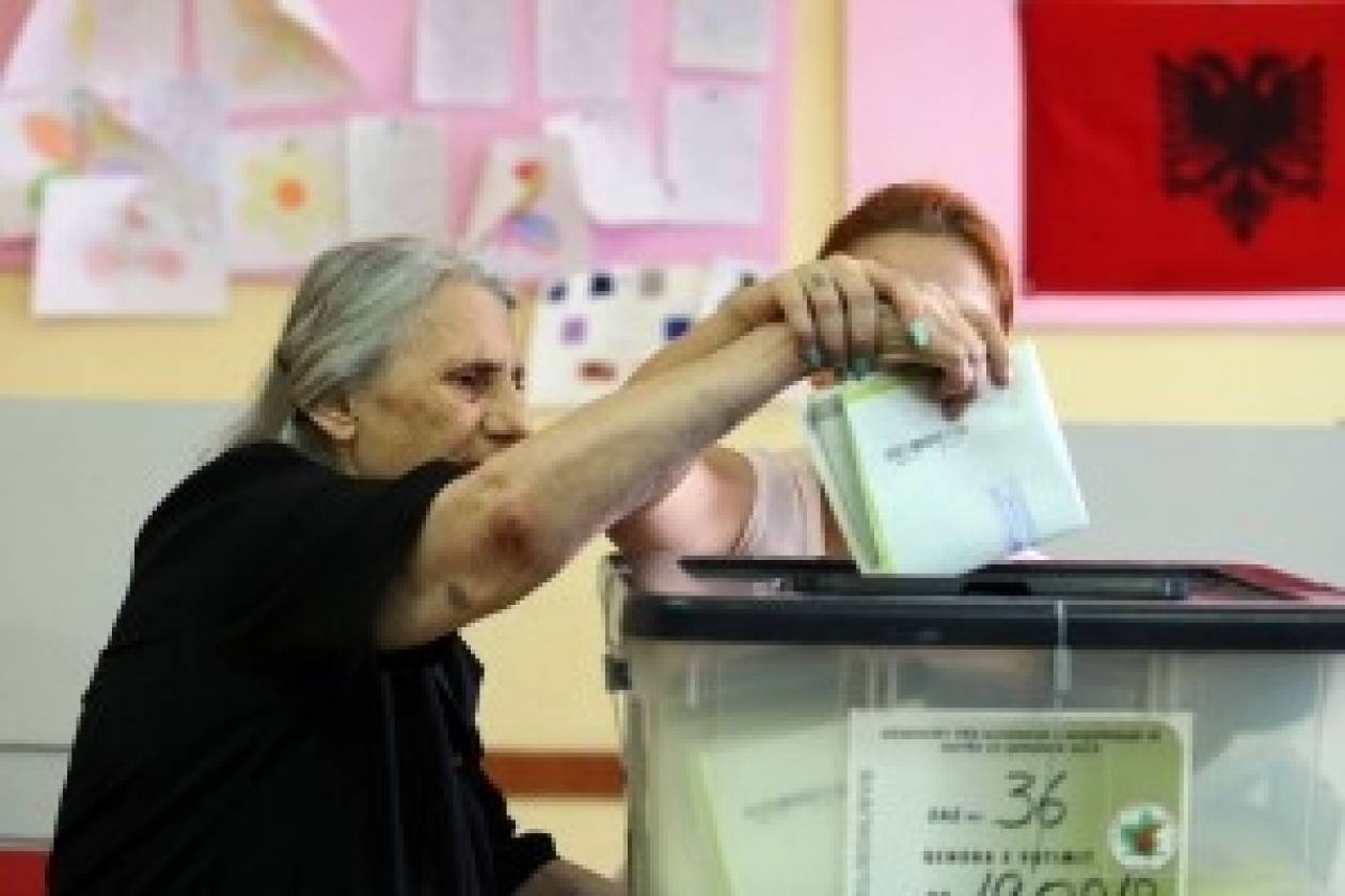Και τα δύο κόμματα υπεύθυνα για τα επεισόδια στις εκλογές της Αλβανίας