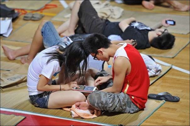 Δείτε πως ξεφεύγουν από τη ζέστη οι φοιτητές στην Κίνα (pics)