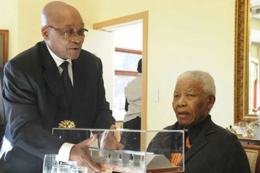 Στο πλευρό του Μαντέλα ο πρόεδρος της Νοτίου Αφρικής