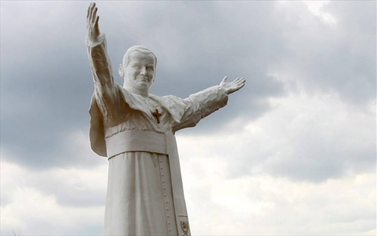 Βατικανό: Προς αγιοποίηση ο πάπας Ιωάννης Παύλος Β'
