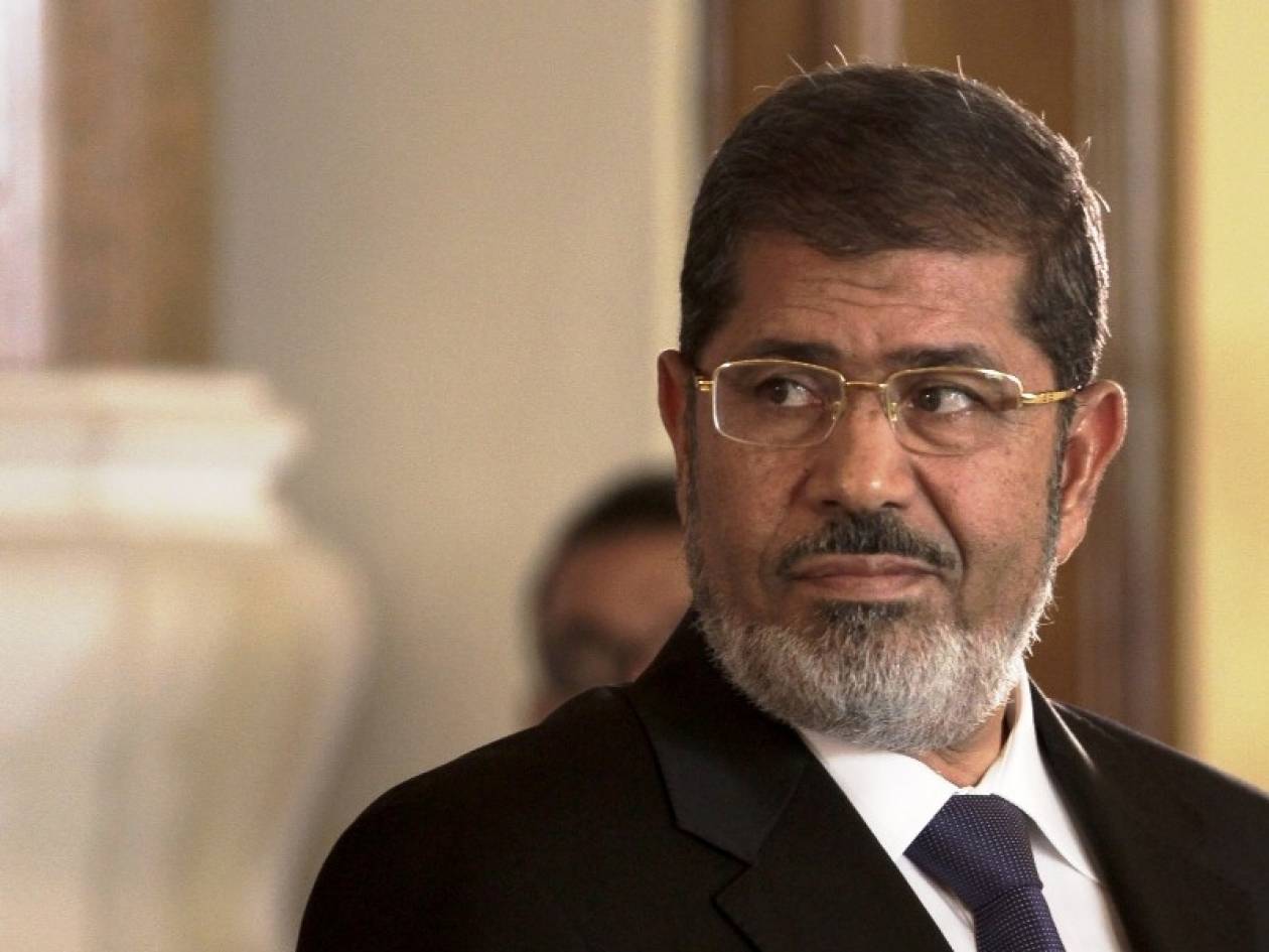 Αίγυπτος: Ο πρόεδρος Μόρσι καλεί το στρατό να αποσύρει το τελεσίγραφο