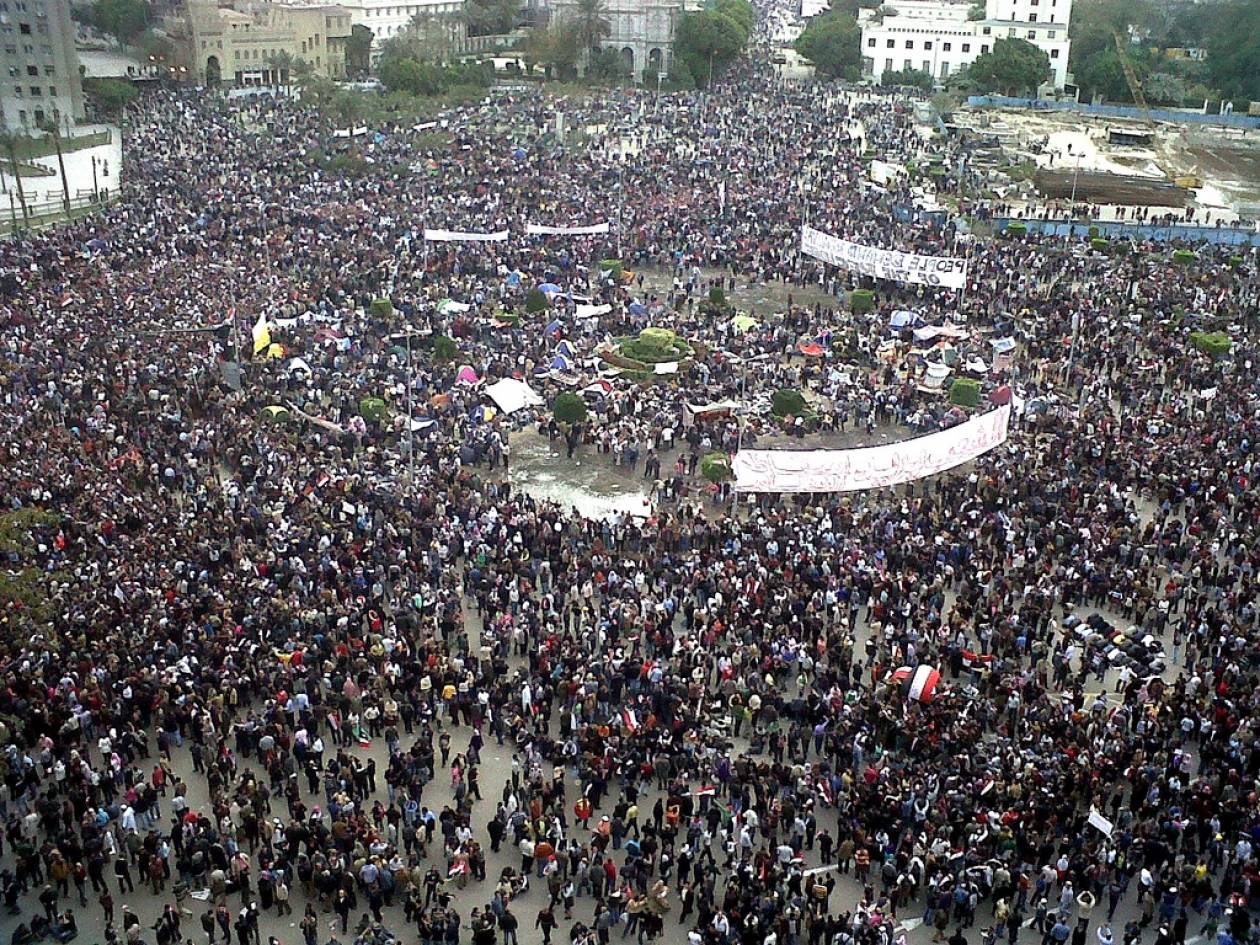 Αίγυπτος: ΔΕΙΤΕ LIVE τα γεγονότα στην πλατεία Ταχρίρ