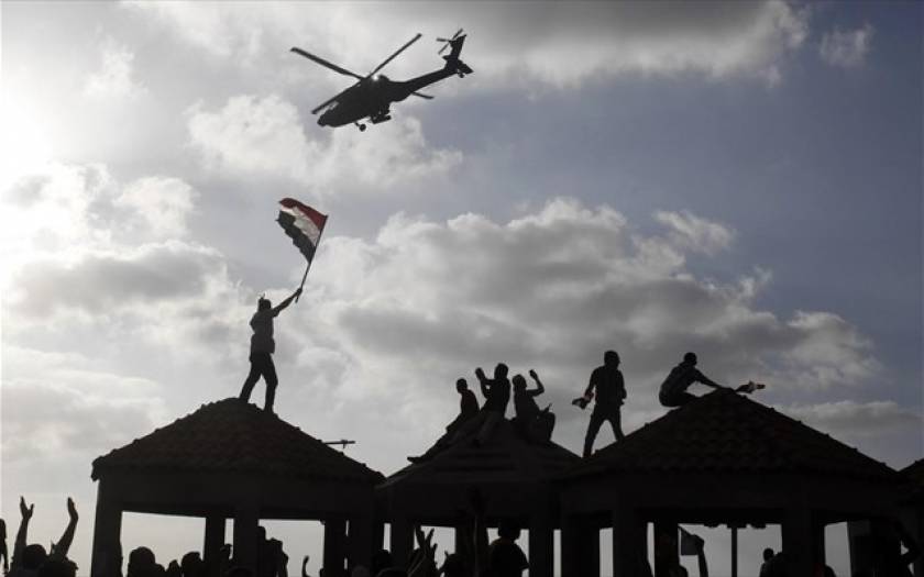 Αίγυπτος: Συναντήσεις στρατού με πολιτικούς και θρησκευτικούς ηγέτες