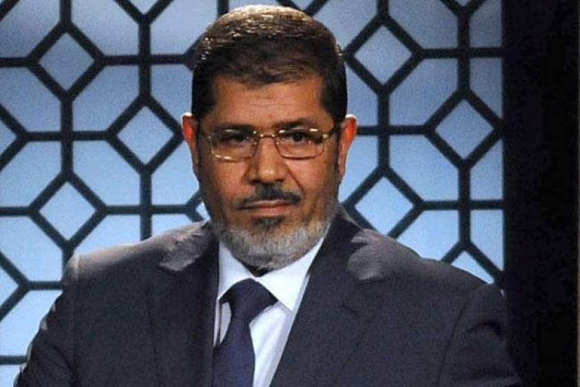 Ο Μόρσι κρατείται στο υπουργείο Αμυνας