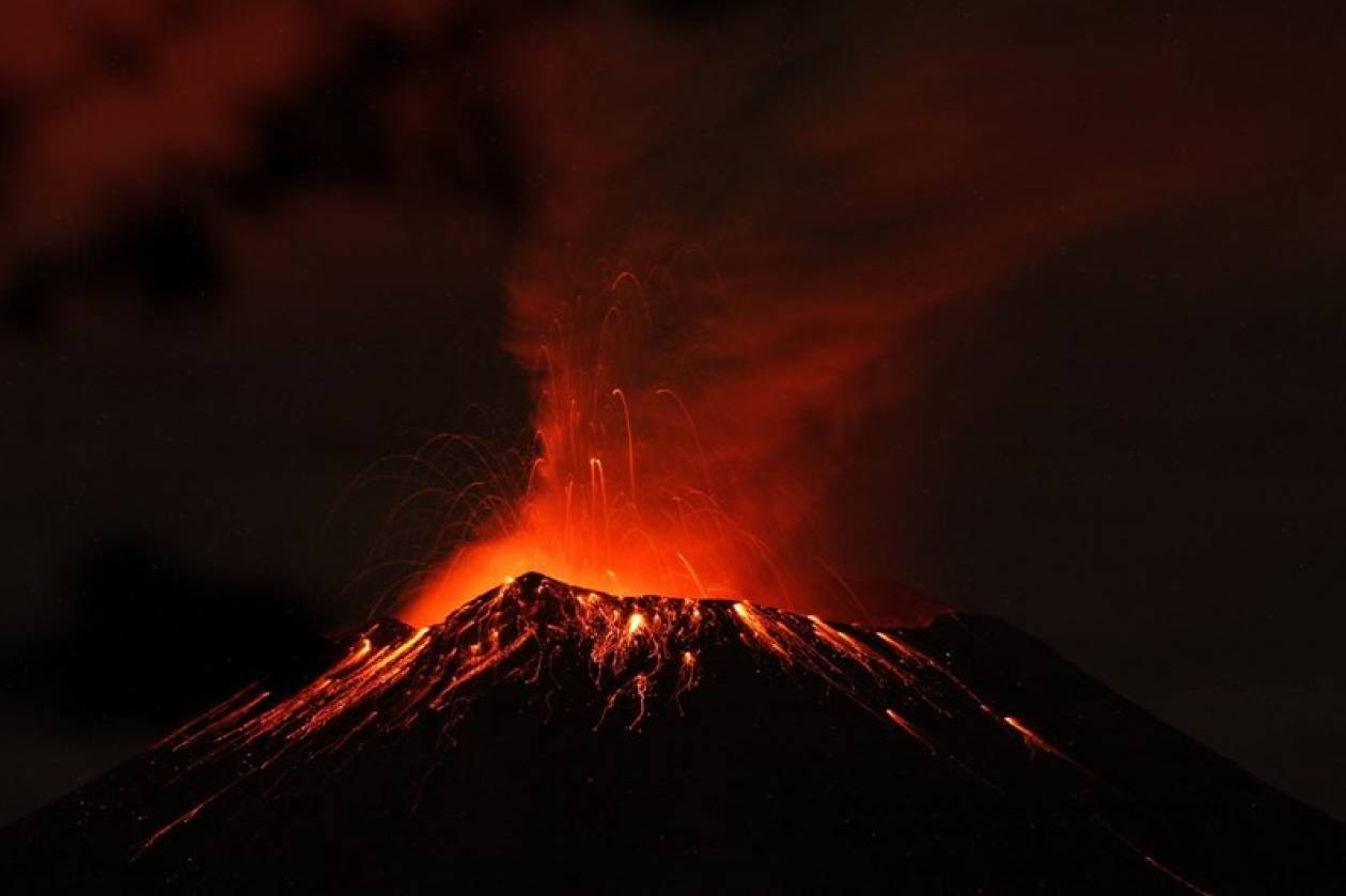 Έκρηξη ηφαιστείου στο Μεξικό προκαλεί χάος στις πτήσεις