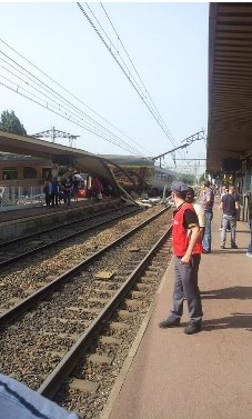 Εκτροχιασμός τρένου στη Γαλλία με νεκρούς και τραυματίες 