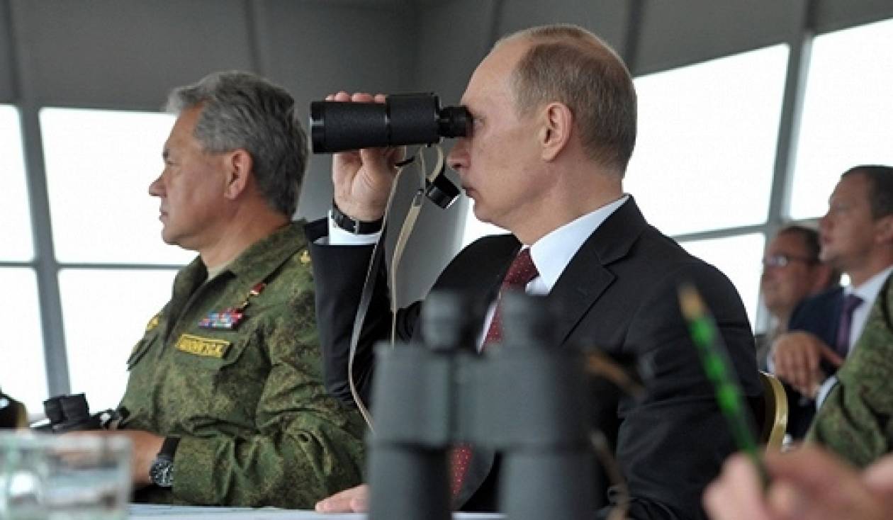 Πούτιν: Παρακολούθηση στρατιωτικών γυμνασίων στην Άπω Ανατολή