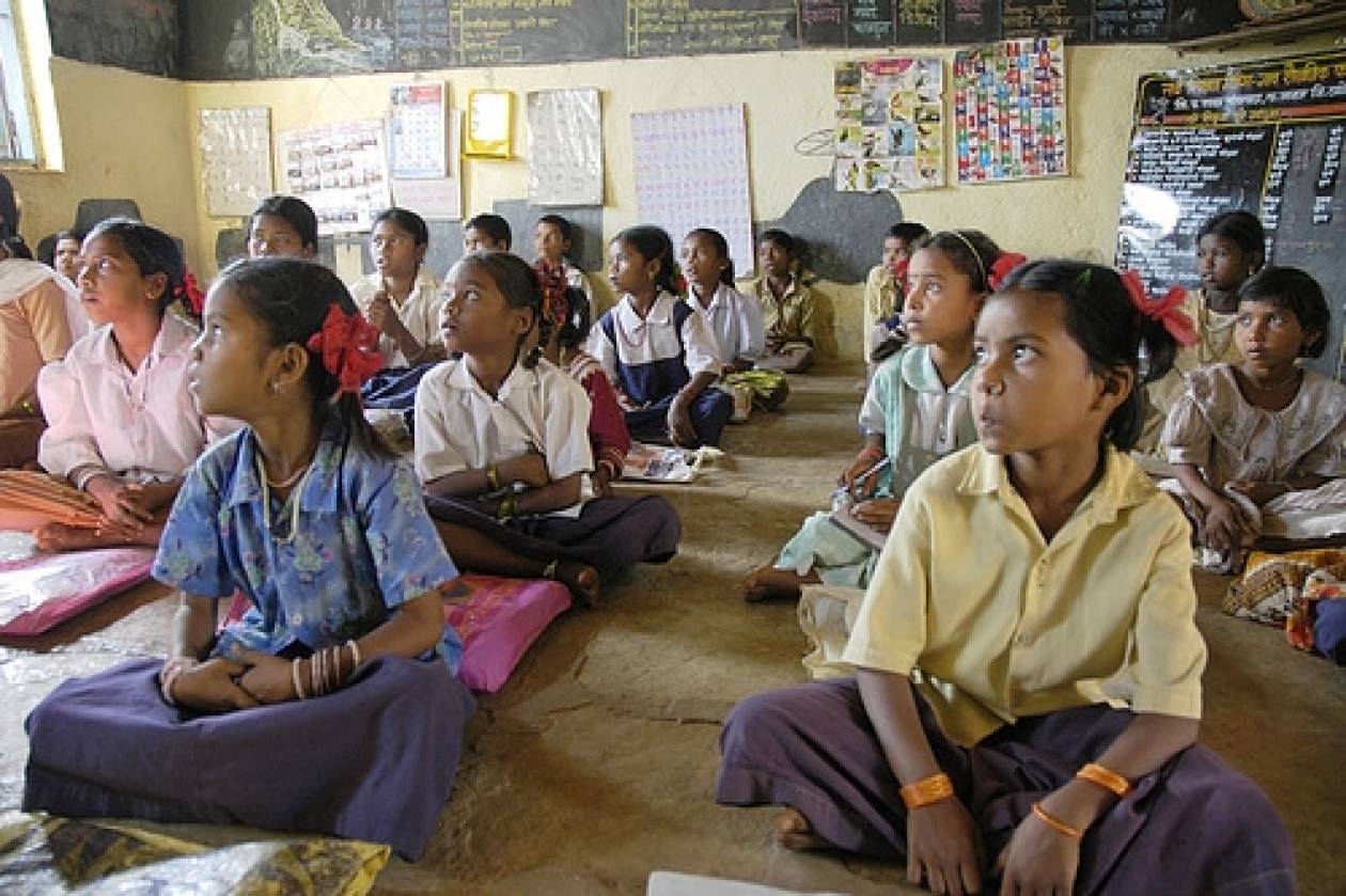 Ινδία: Διευθυντές σχολείων θα δοκιμάζουν πρώτοι τα δωρεάν γεύματα!