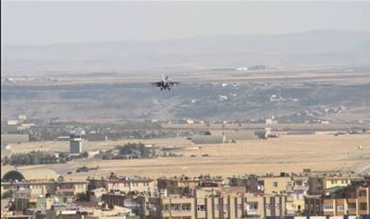 Τουρκικά F-16 - επί δίωρο σε στρατόπεδα Κούρδων στο Ιράκ