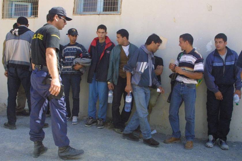 Εντοπισμός και σύλληψη 27 παράνομων μεταναστών στη Σάμο