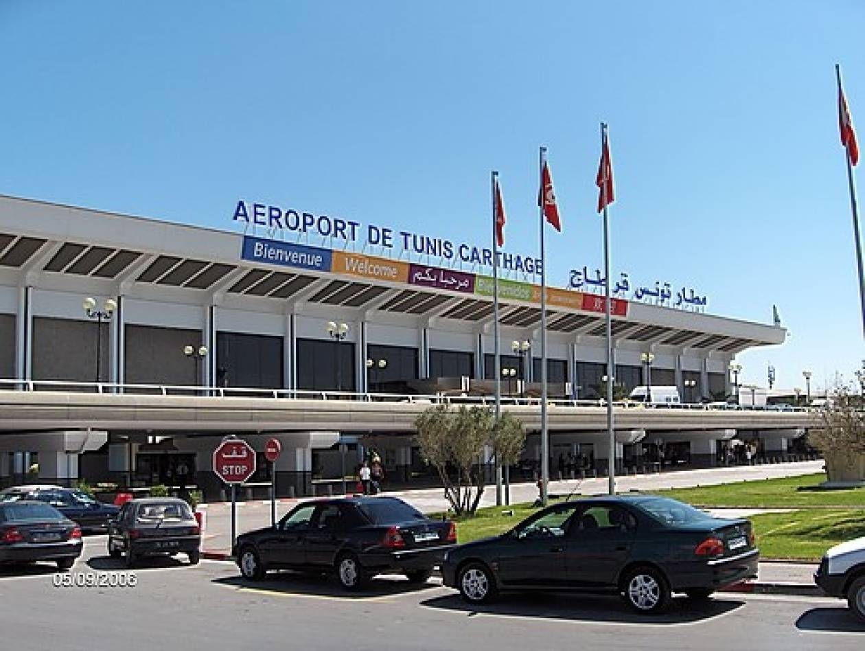 Ακυρώνονται όλες οι πτήσεις από και προς τη Τυνησία