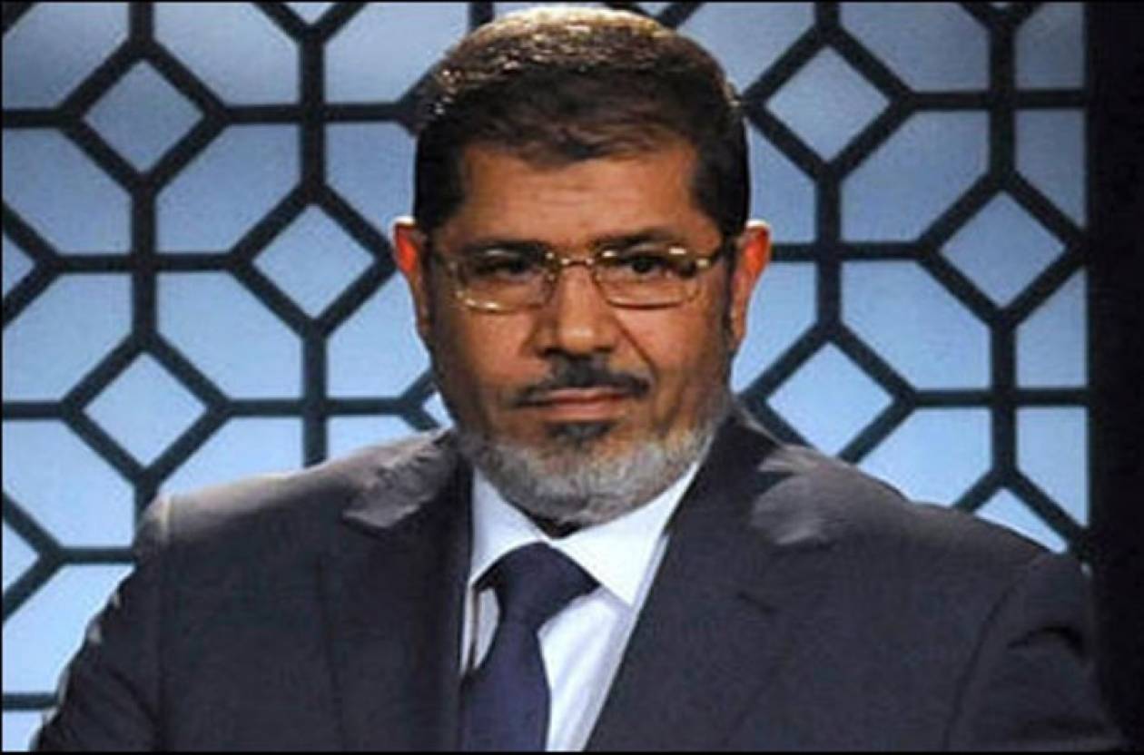 Προφυλάκιση του Μόρσι για «συνωμοσία με τη Χαμάς»
