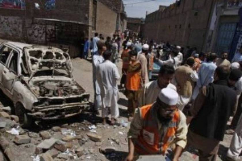 Mακελειό με δέκα νεκρούς στο Πακιστάν