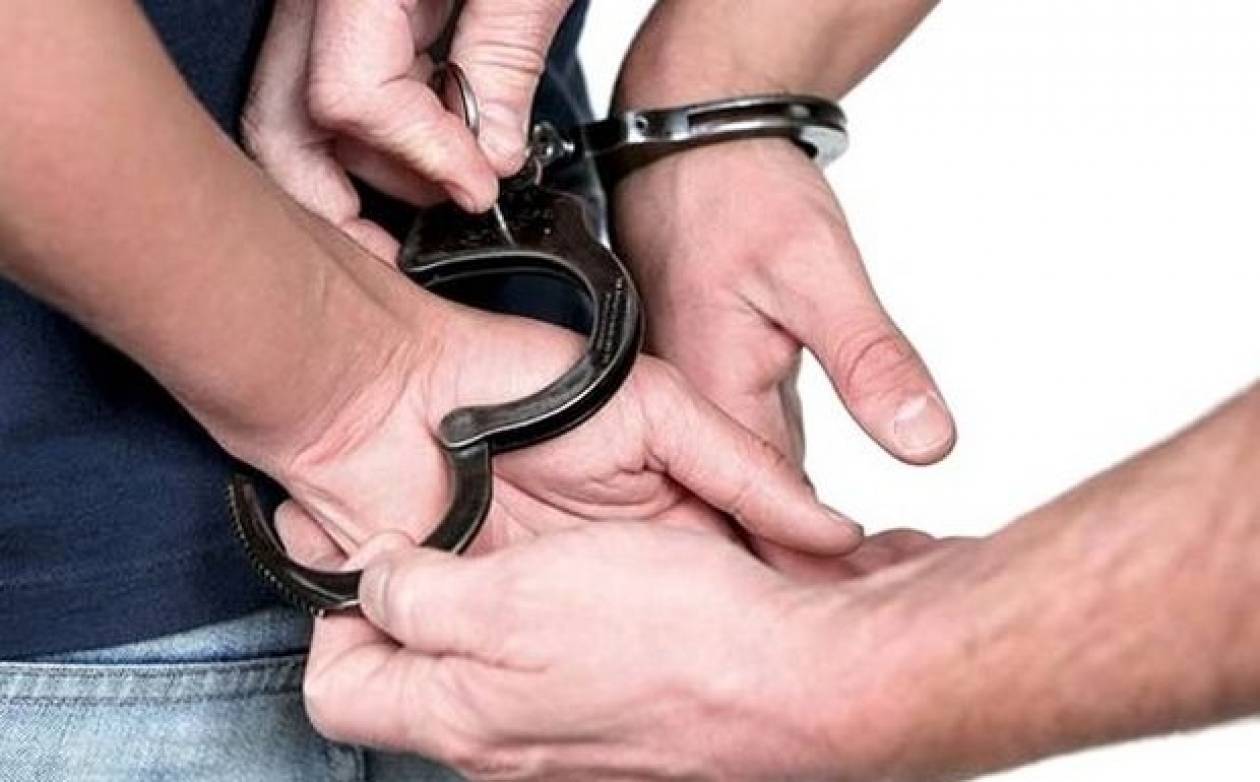Συνελήφθη αντιδήμαρχος δήμου της Δ. Αττικής για εκβίαση και δωροδοκία