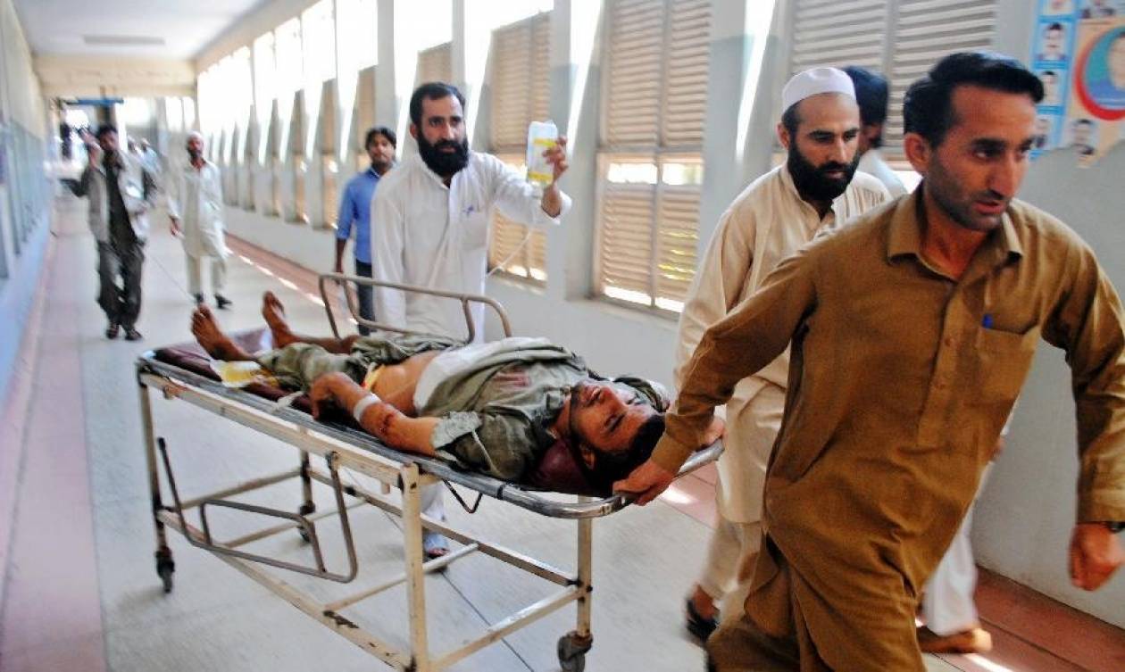 Πακιστάν: Τουλάχιστον 18 θάνατοι από νοθευμένα ποτά