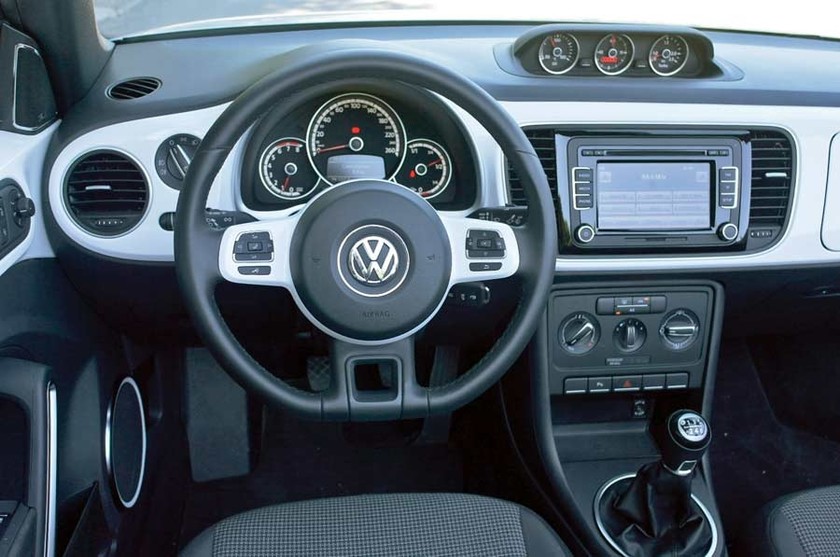 VW: Το νέο Beetle στην Cabrio εκδοχή του!
