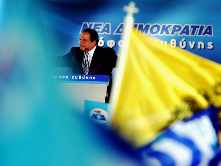 Πώς ο Καραμανλής έκανε τις ελληνικές θέσεις για πΓΔΜ απόφαση  του ΝΑΤΟ
