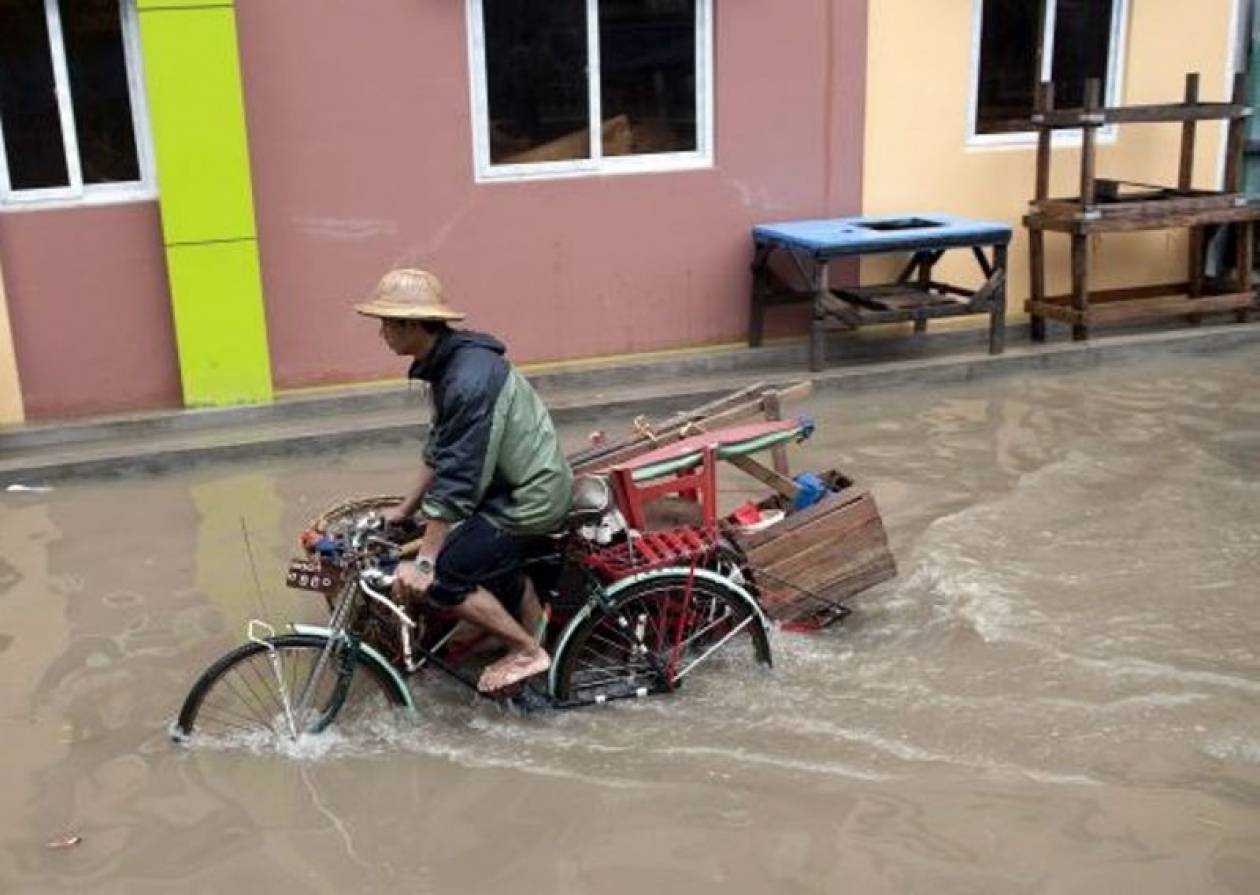Πλημμύρες σαρώνουν τη Μιανμάρ