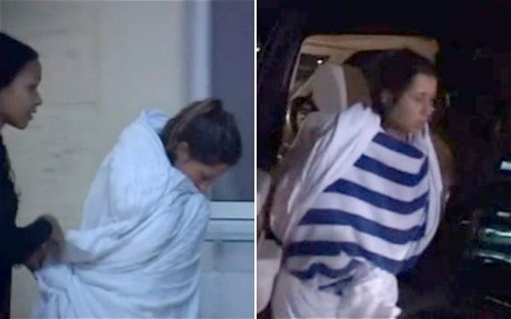 ΣΟΚ: Επιτέθηκαν με οξύ σε δυο 18χρονες τουρίστριες! (pics)
