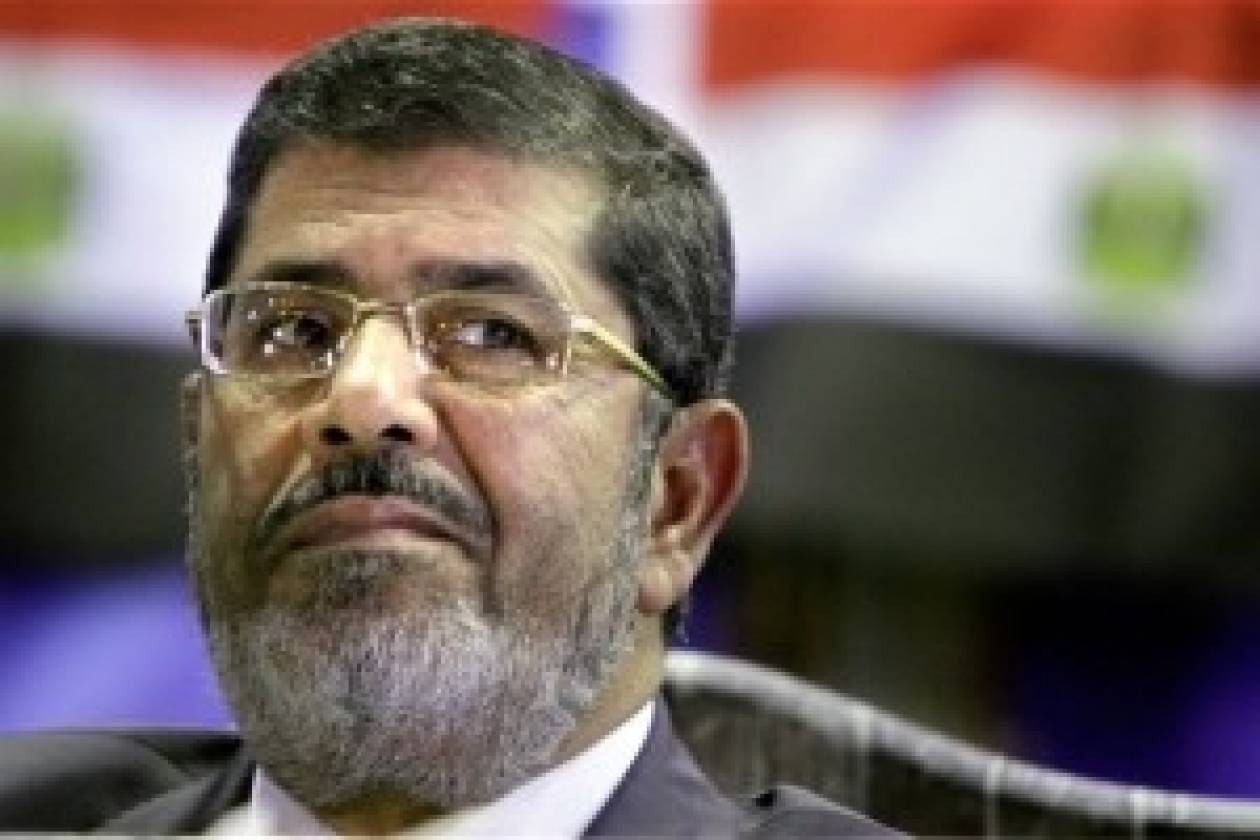 Αίγυπτος: Παρατείνεται η κράτηση του Μοχάμεντ Μόρσι