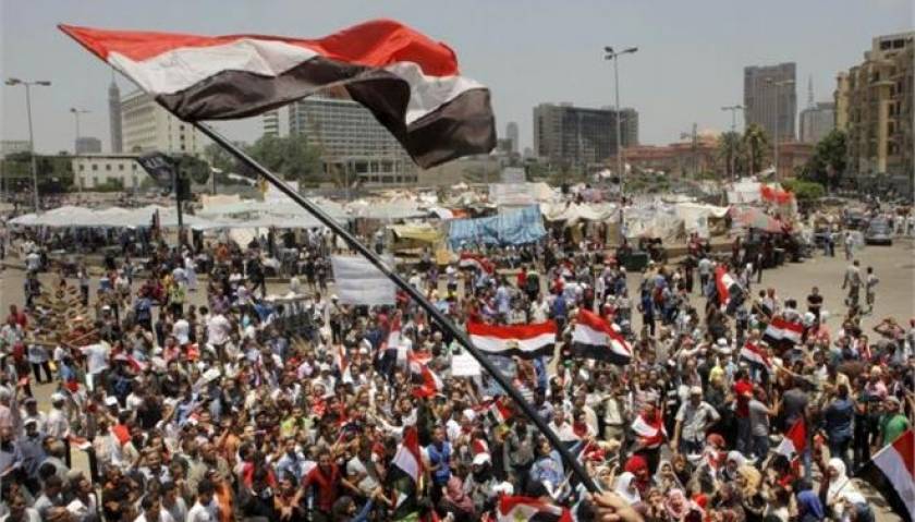 Οι ΗΠΑ καταδικάζουν τη βία εναντίον των διαδηλωτών στην Αίγυπτο
