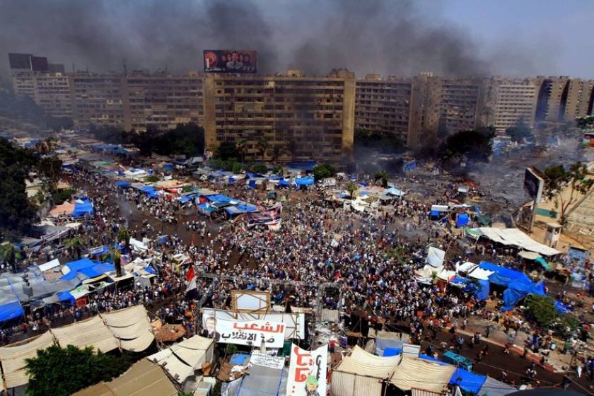 Αίγυπτος: Διαδηλώσεις και επεισόδια κατά τη διάρκεια της νύχτας