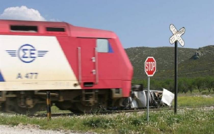 Λειβαδιά: Σύγκρουση τρένου με αυτοκίνητο - Ταλαιπωρία για 350 επιβάτες