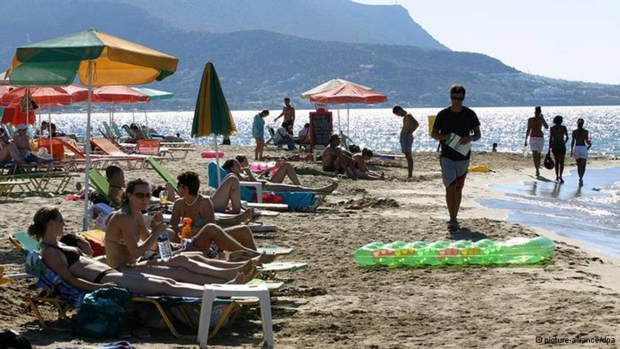 Αυξημένος ο τουρισμός τον Αύγουστο με ανεβασμένες τιμές ξενοδοχείων