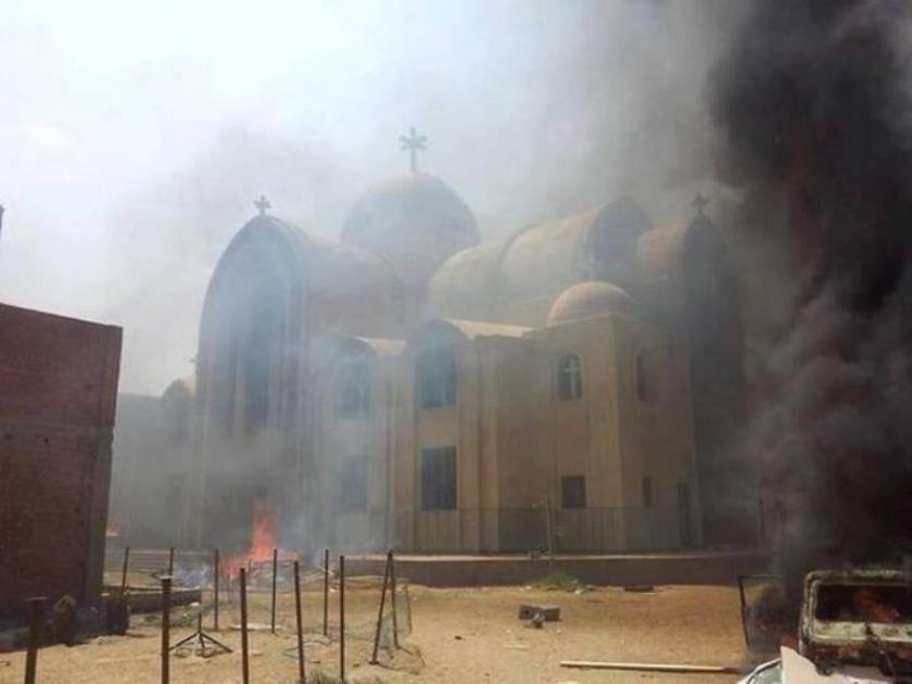 Αίγυπτος: Μολότοφ σε εκκλησία και σπίτια χριστιανών