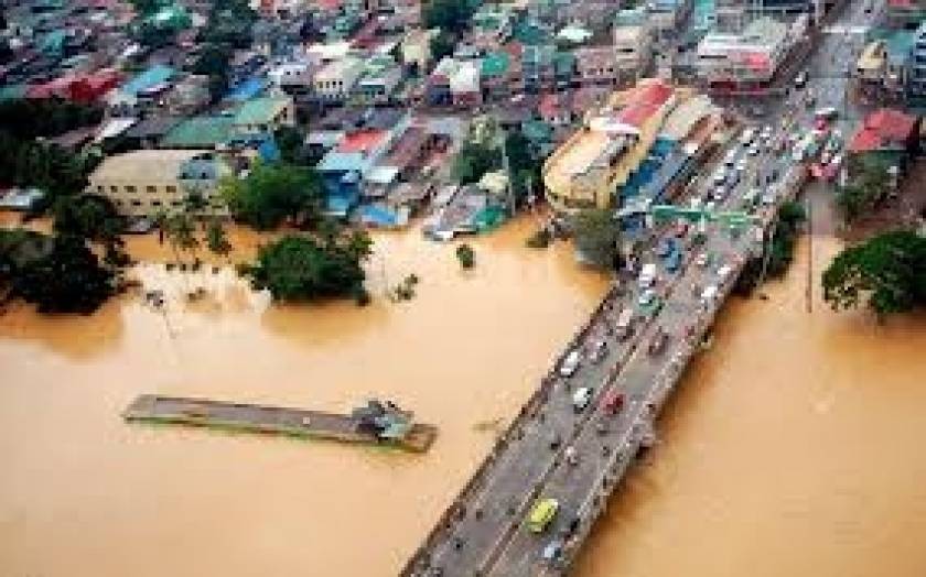 Φιλιππίνες: Η Μανίλα έχει παραλύσει από τις πλημμύρες