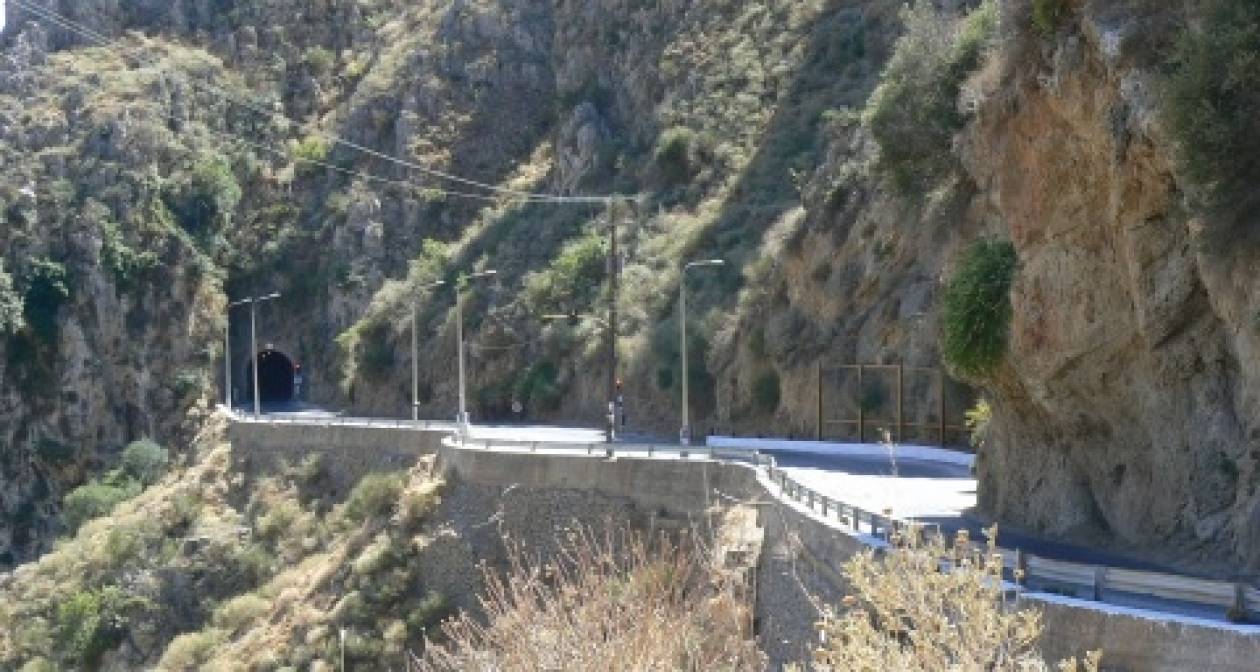 Χανιά: Κλειστός ο δρόμος από τη σήραγγα στα Τοπόλια προς το Ελαφονήσι