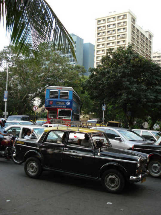 Τα διάσημα ταξί της Βομβάης αποσύρονται 