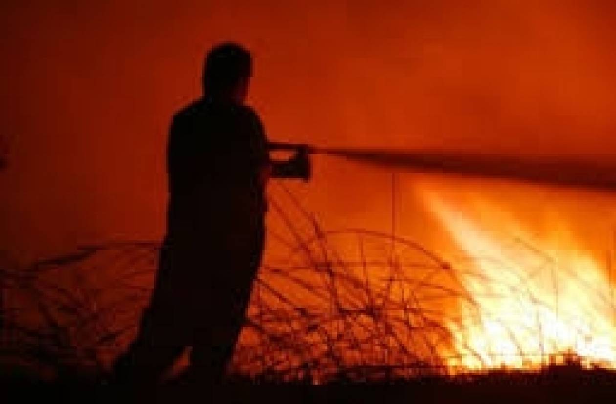 Υπό μερικό έλεγχο η πυρκαγιά στο Μεσολόγγι