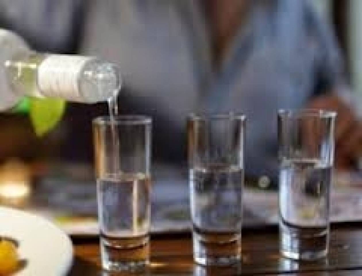 ΕΛΣΤΑΤ: Μείωση παραγωγής  βιομηχανίας αποσταγμένων αλκοολούχων ποτών