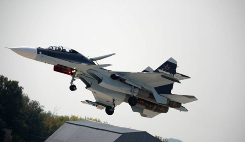 Ρώσοι πιλότοι: Πρόβες του προγράμματος πτήσεων στην MAKS 2013