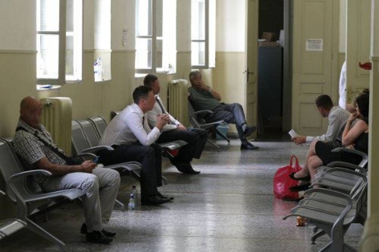 Κρήτη: Ένταση στα δικαστήρια για το βιασμό της 25χρονης παντρεμένης