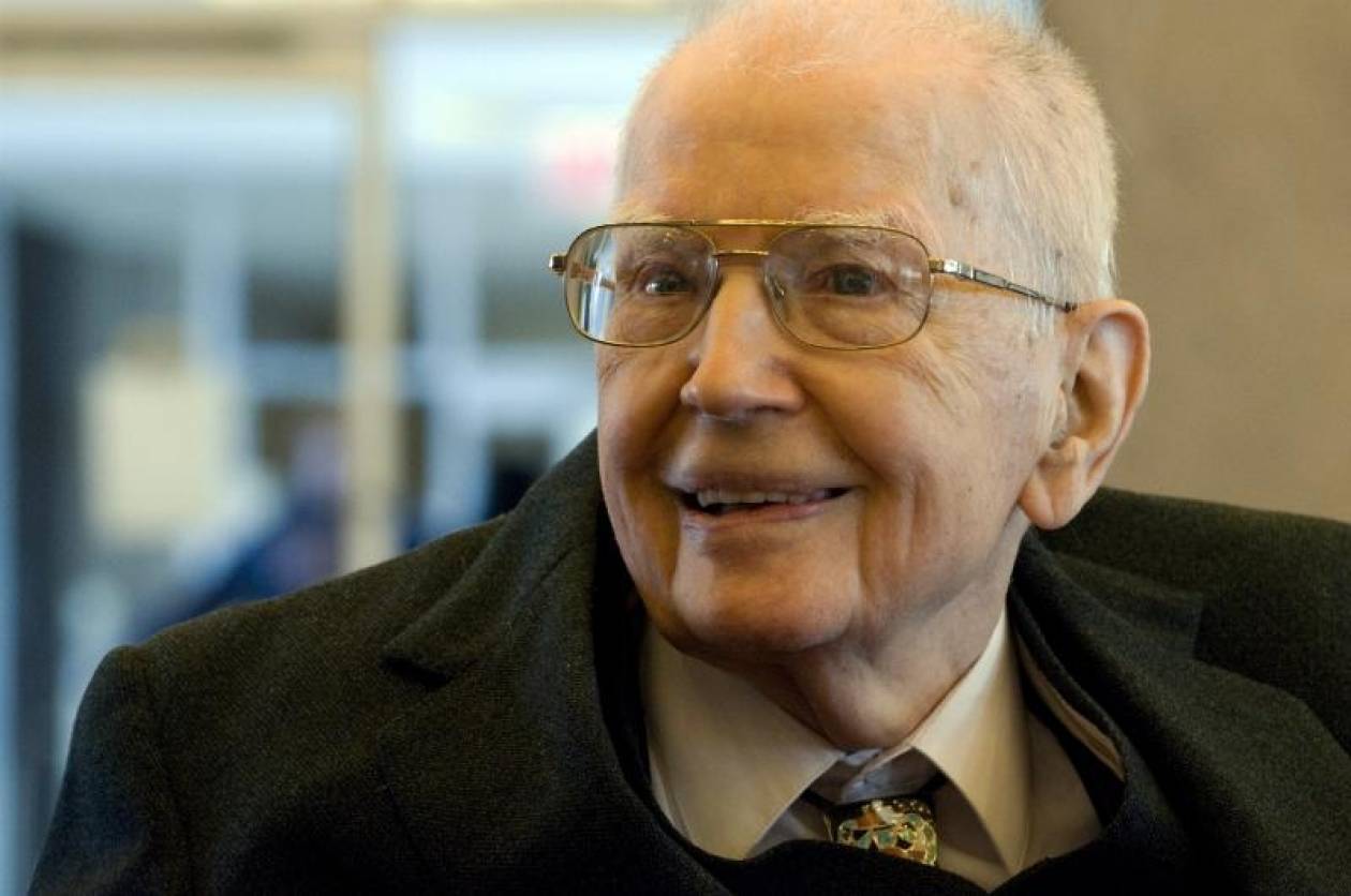 Πέθανε σε ηλικία 102 ετών ο βραβευμένος με Νόμπελ Ρόναλντ Κόαζ