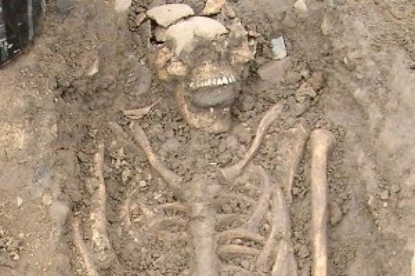 Και δεύτερο σκελετό «βαμπίρ» ανακάλυψαν οι αρχαιολόγοι