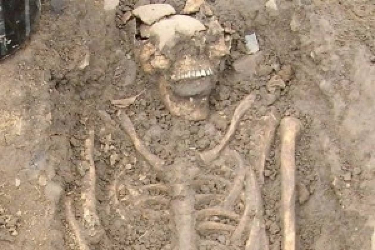 Και δεύτερο σκελετό «βαμπίρ» ανακάλυψαν οι αρχαιολόγοι