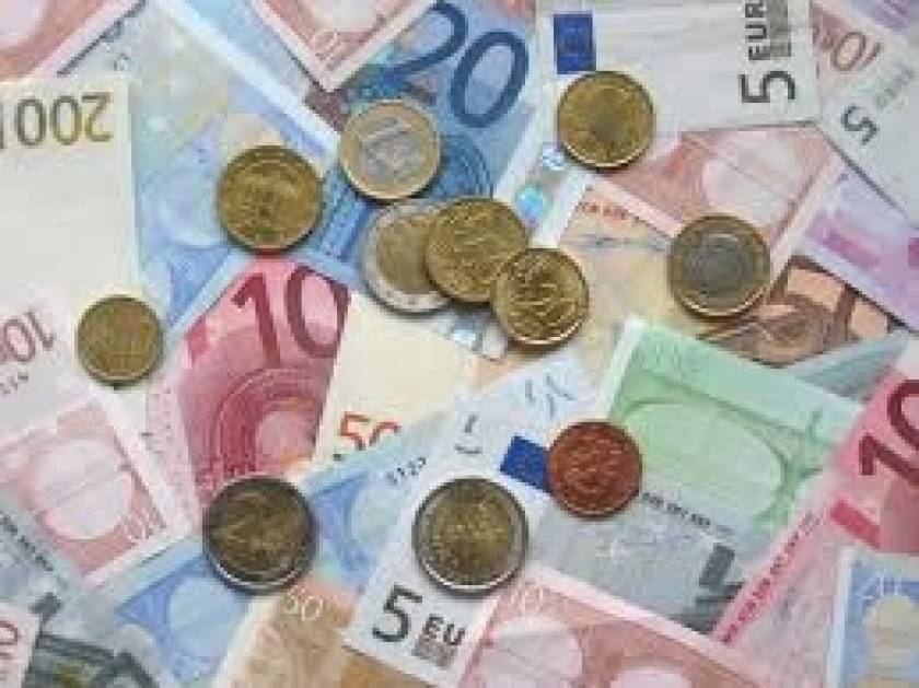 Υπ.Εργασίας: Στα €921 το μέσο μηναίο εισόδημα από συντάξεις