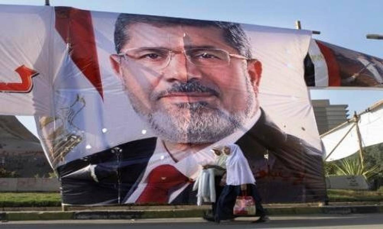 Ελεύθερος αφέθηκε ο πρώην αρχηγός του επιτελείου του Μοχάμεντ Μόρσι