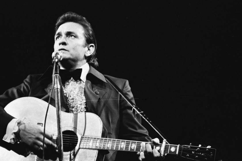 Σαν σήμερα «έφυγε» ο Johnny Cash