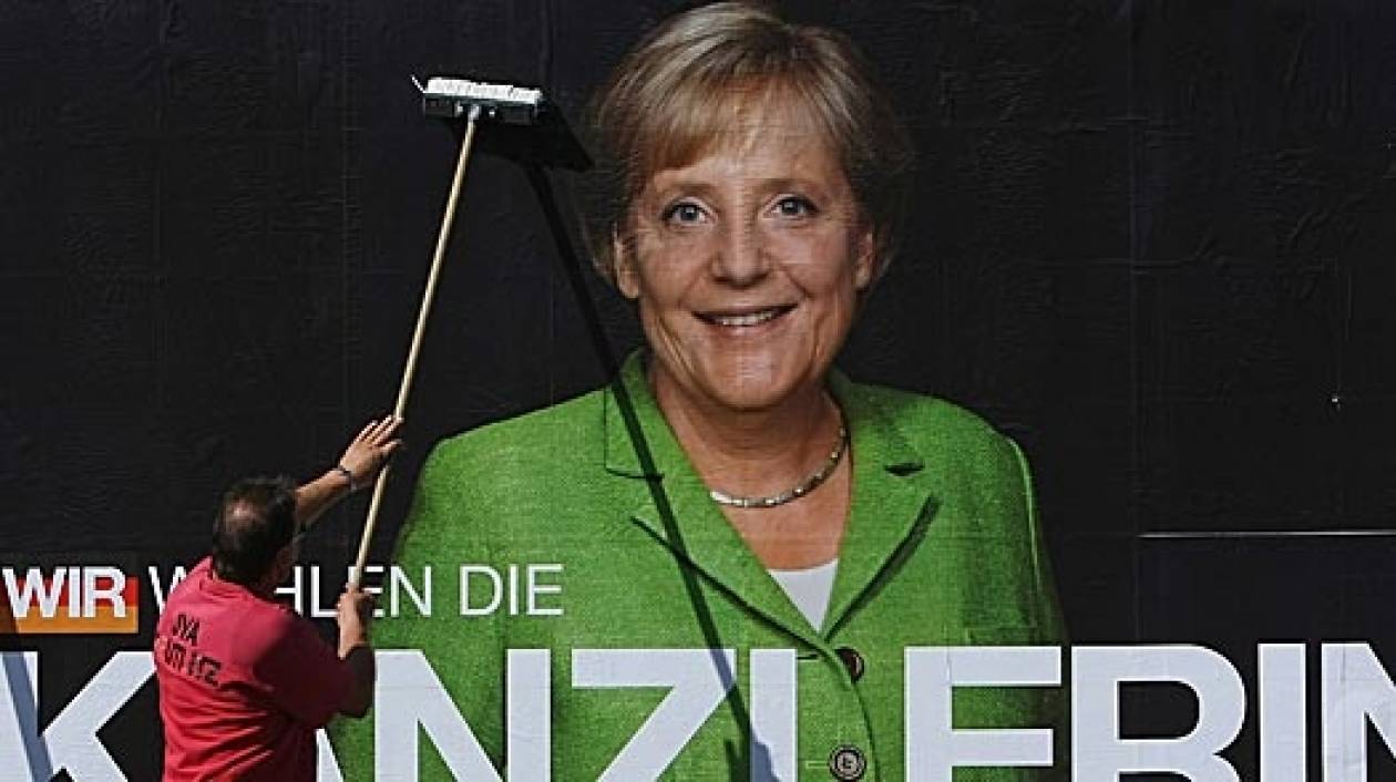 Σε ώθηση από τις περιφερειακές εκλογές στη Βαυαρία ελπίζει η Μέρκελ