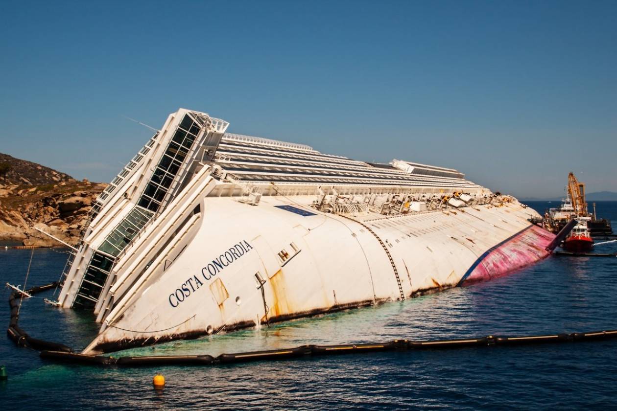 Ιταλία: Αύριο η επιχείρηση ανέλκυσης του Costa Concordia