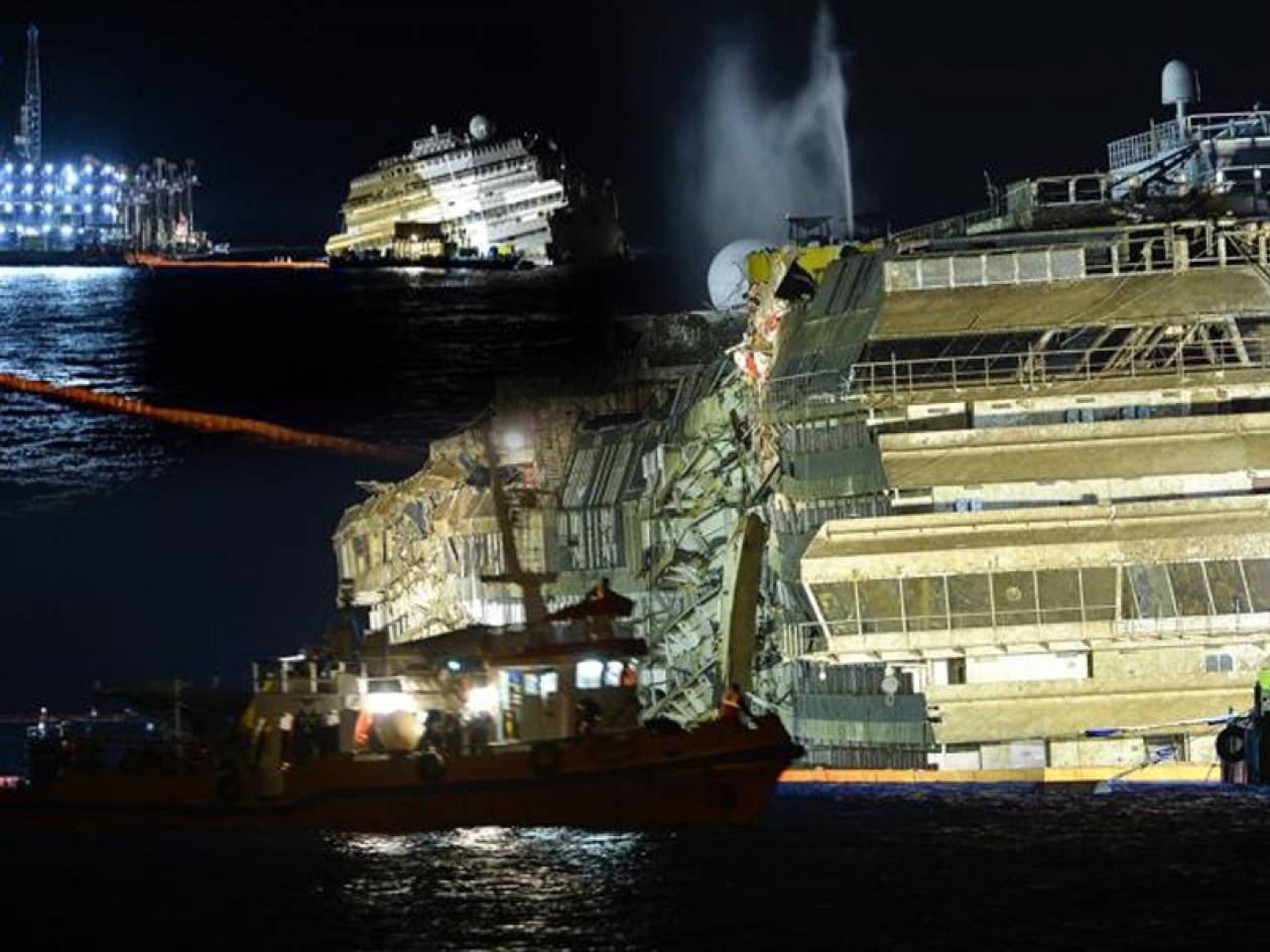 Costa Concordia: Ένα πλοίο-φάντασμα στο λιμάνι του Τζίλιο