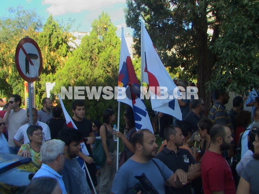 Συγκέντρωση διαμαρτυρίας στο Κερατσίνι (pics)