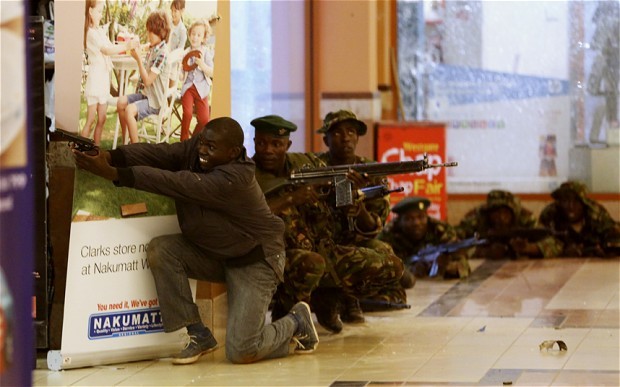 Βίντεο-ΣΟΚ: Η στιγμή της εισβολής στο εμπορικό κέντρο στην Κένυα