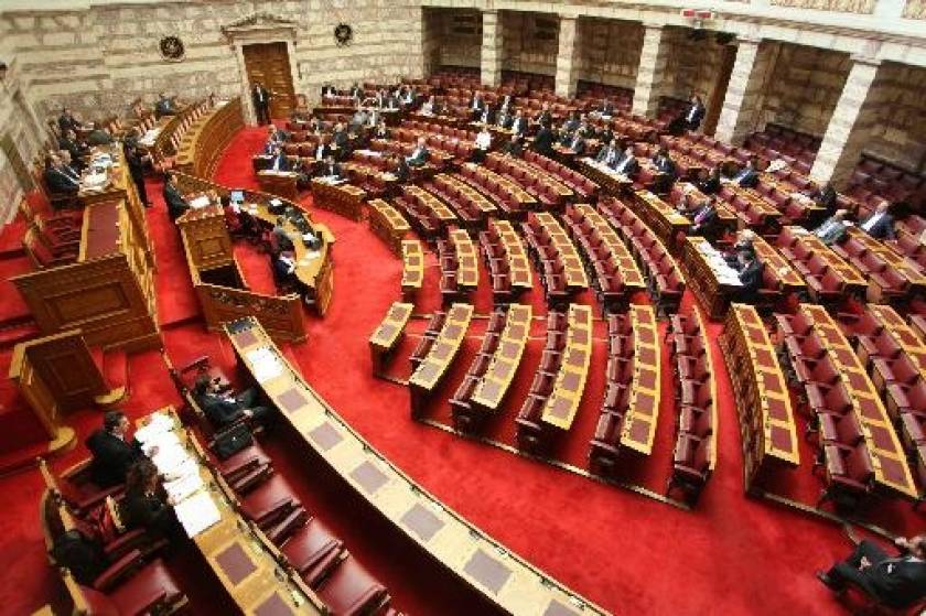Υπερψηφίστηκε το νομοσχέδιο για τις υπεραστικές συγκοινωνίες